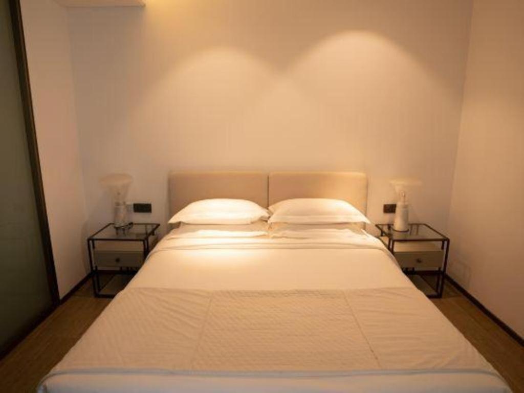 Rock Platinum Sea View Hotel Sanya Esterno foto