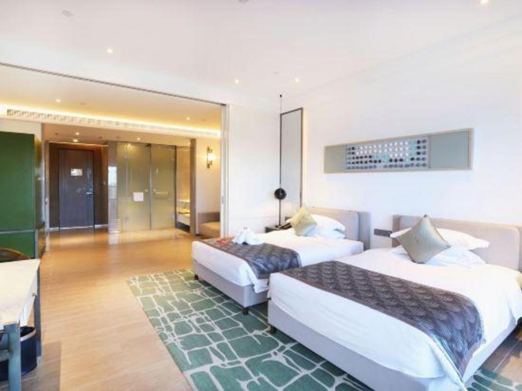 Rock Platinum Sea View Hotel Sanya Esterno foto