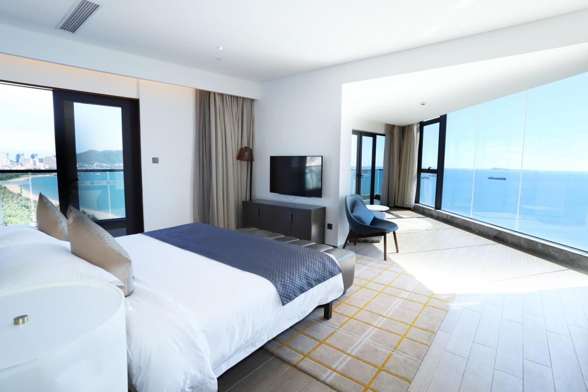 Rock Platinum Sea View Hotel Sanya Esterno foto